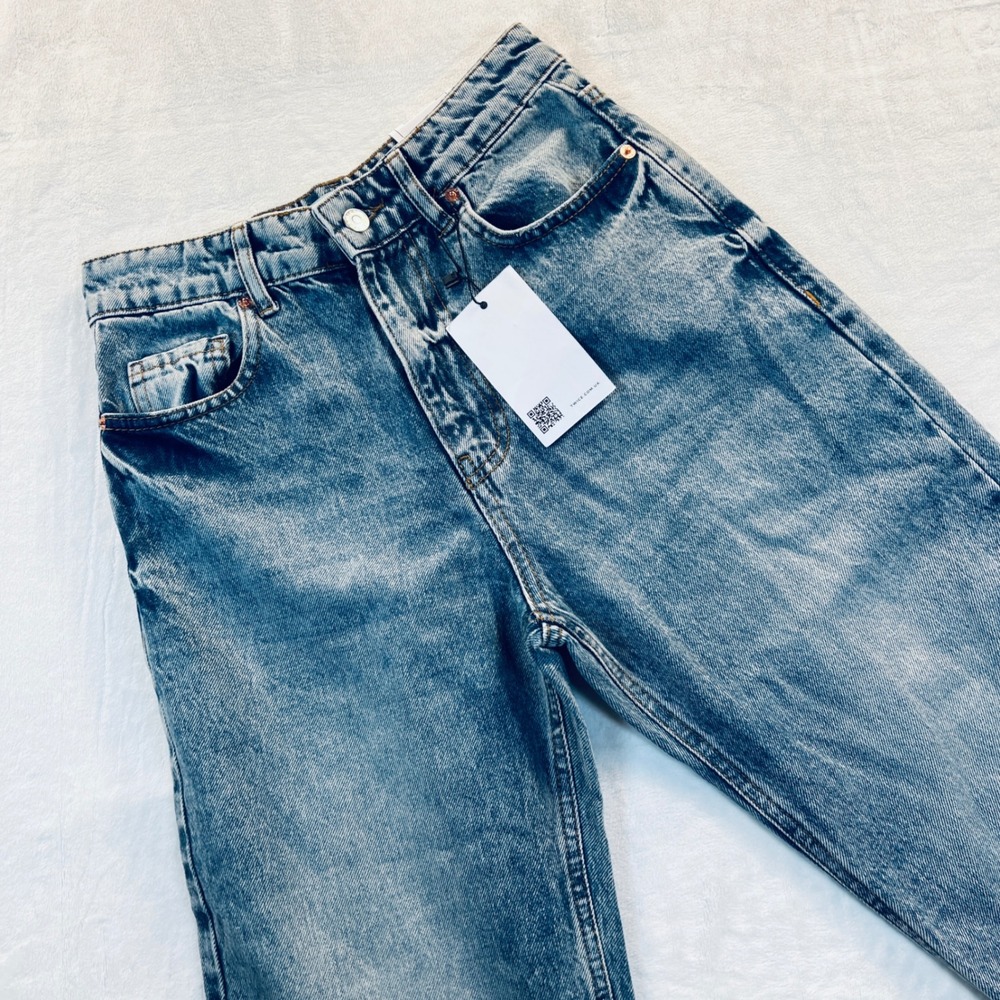Twice M Collection Women Acid Wash High Rise Straight Leg Raw Hem Jeans Size 6